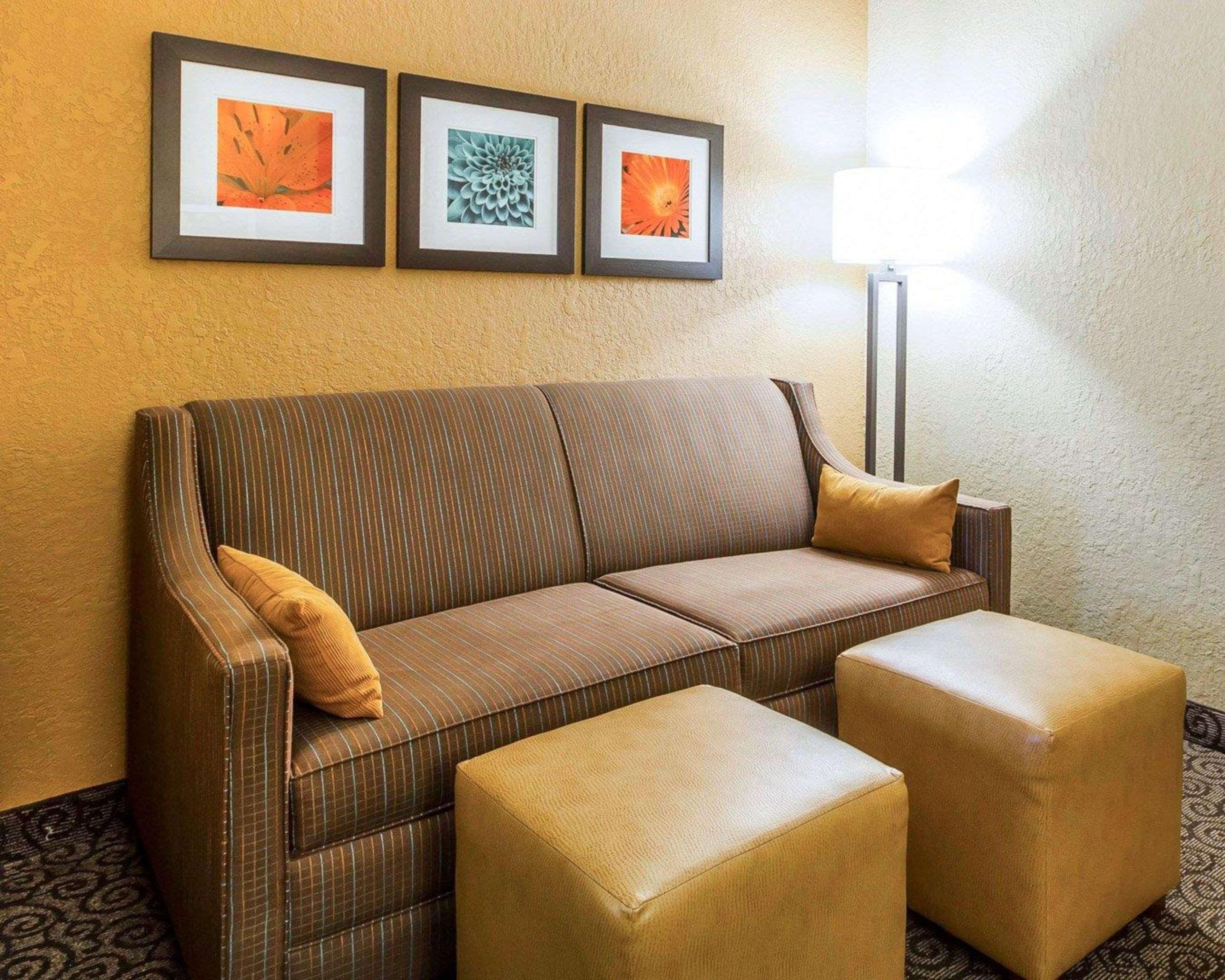 Comfort Suites Ramsey Exterior photo
